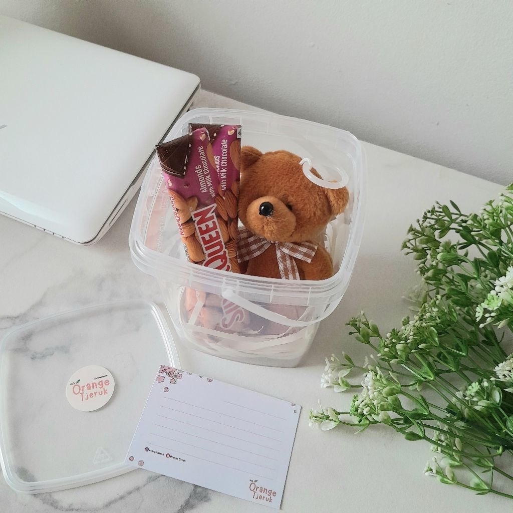 

Hampers Snack Bucket Cokelat Ember Kado Brown Series Surprise Boneka Beruang Mini