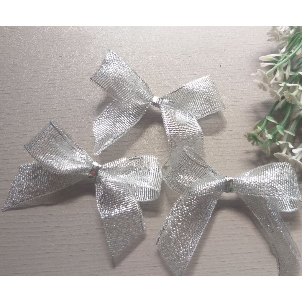 

PITA TEMPEL| PITA JADI| PITA HAMPERS| PITA KECIL| PITA GLITER SILVER 2CM