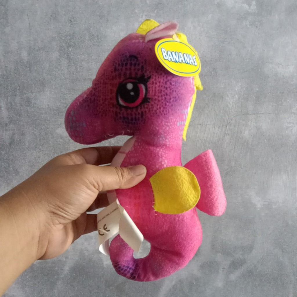 boneka karakter hewankuda laut bananas p love