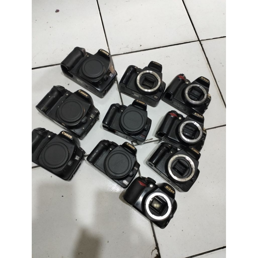 kamera Nikon canon  bekas 10 pcs