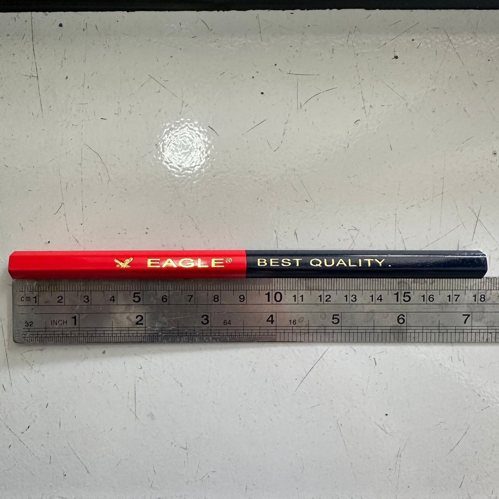 

Pensil Pola Merah Biru Ukuran Besar