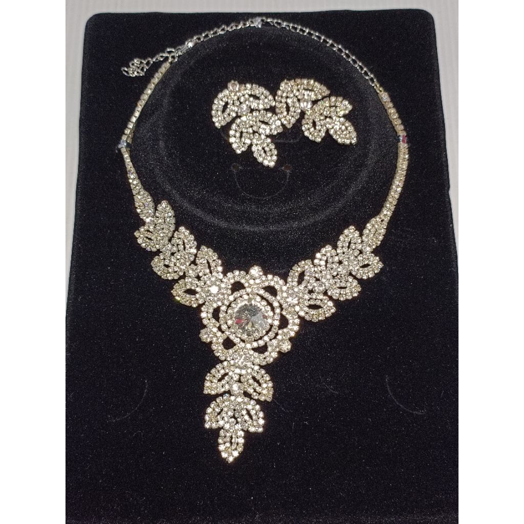 Set Perhiasan Permata Imitasi (N)