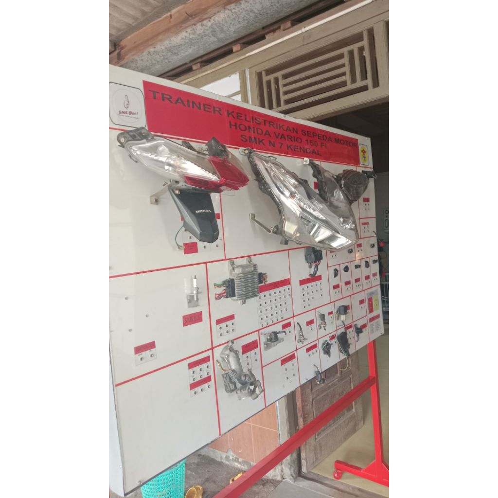 trainer kelistrikan sepeda motor
