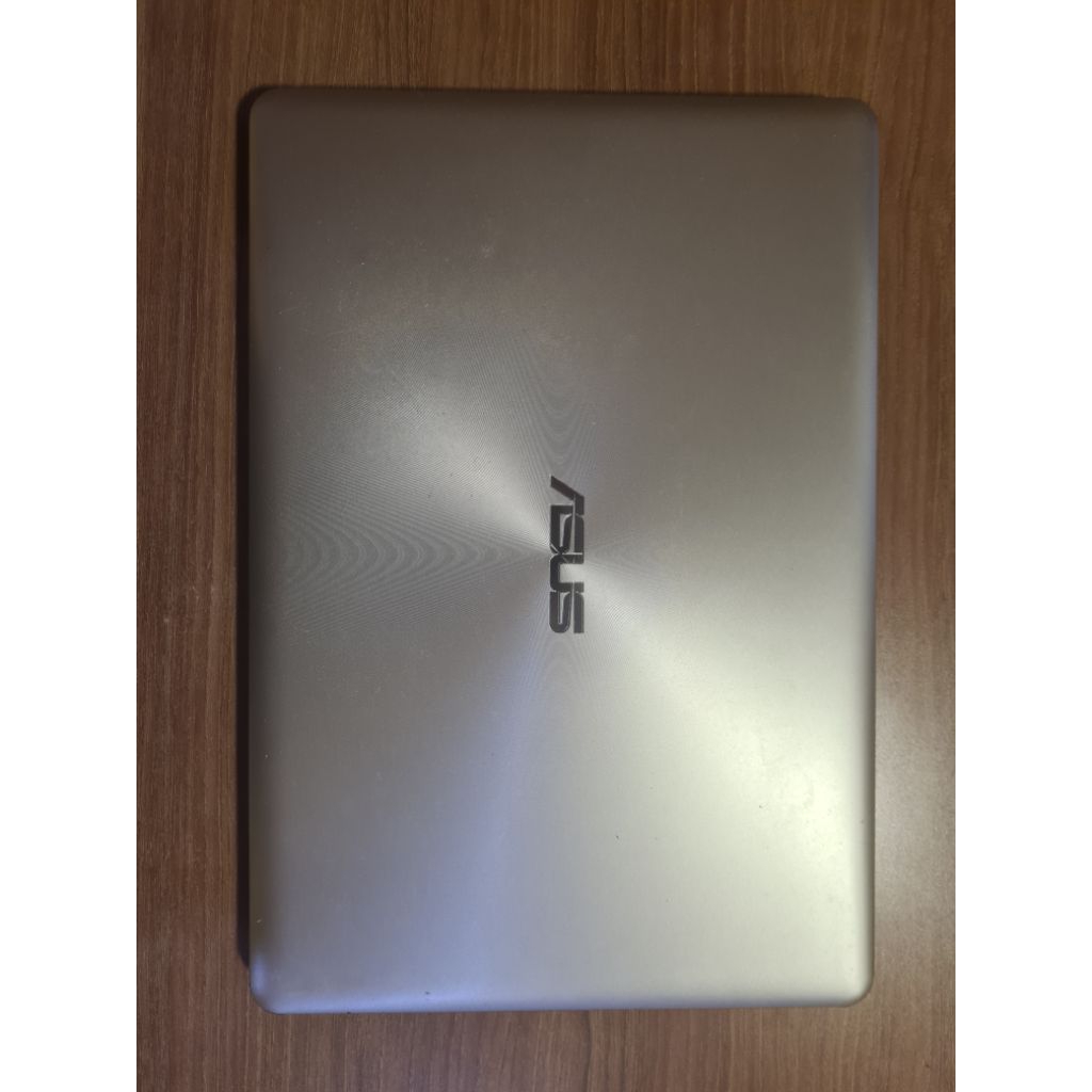 DIJUAL LAPTOP SECOND ASUS VIVOBOOK S14 I5 GEN 8 RAM 8GB SSD 256 MULUS NEGO (BISA COD)