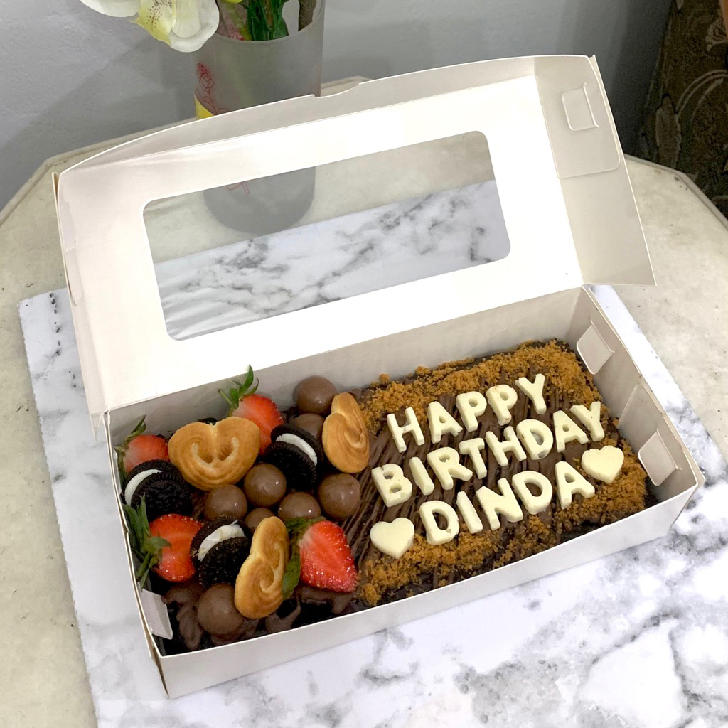 

BrownieCake by Jeekies