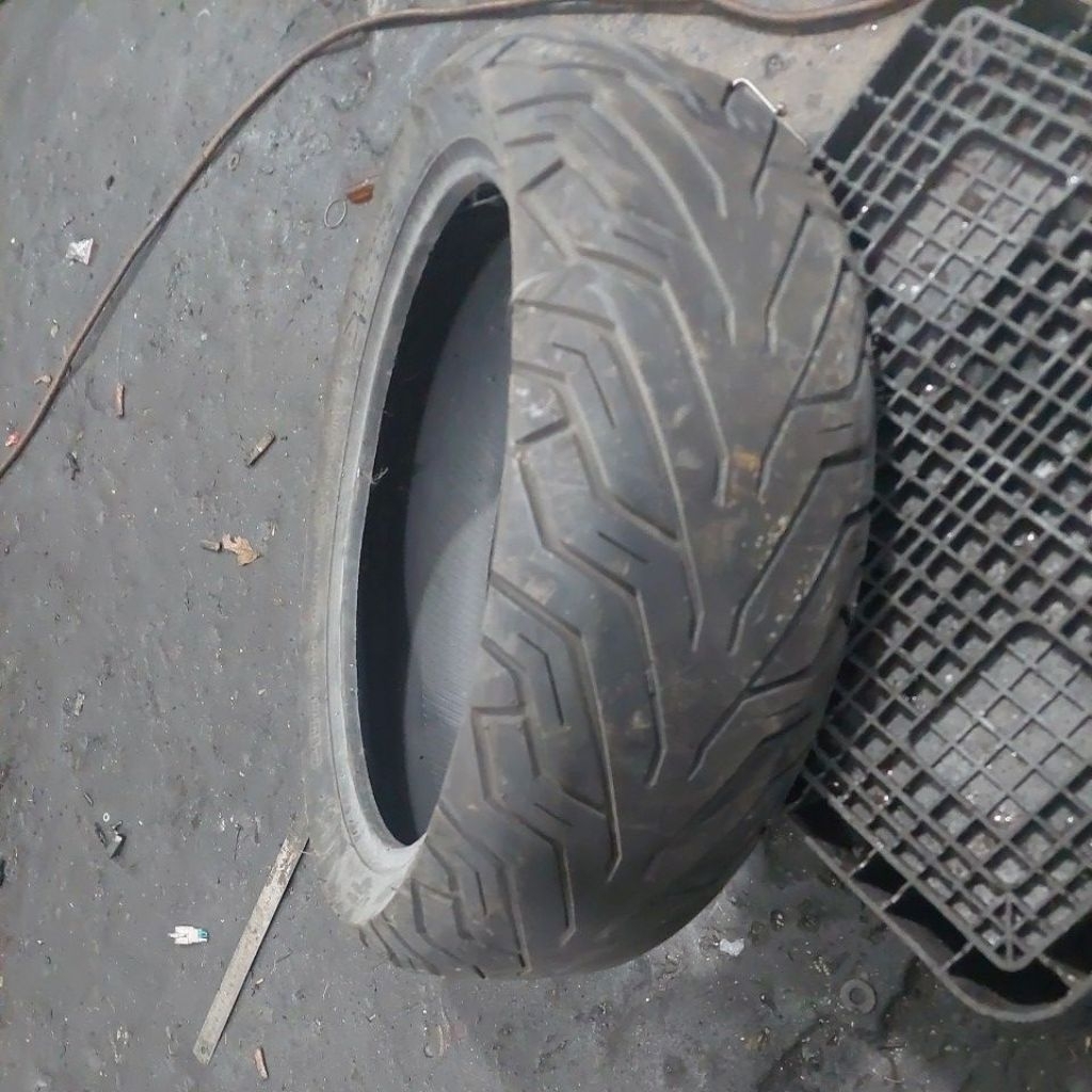 Ban belakang 160/60-15 benelli kaisar ruby ring 15 Urban Grip copotan good condition ban moge