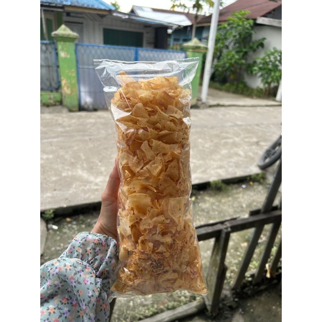 

KRIPIK SINGKONG ISI 200GRAM