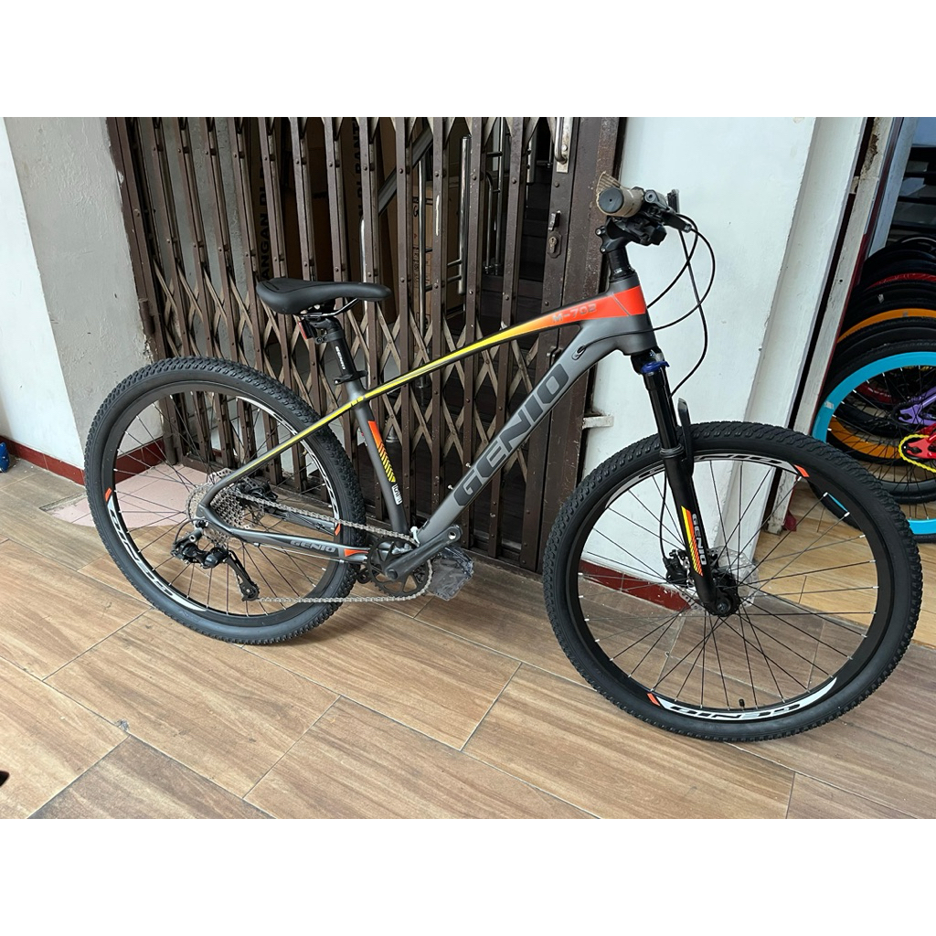 Sepeda Gunung MTB Genio M-702 27.5