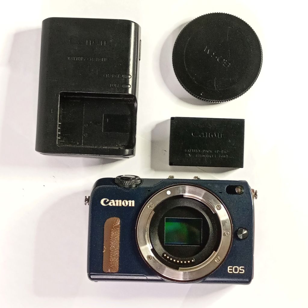 Canon Eos M2 / Camera Mirrorless Baterai Charger Lens Cap