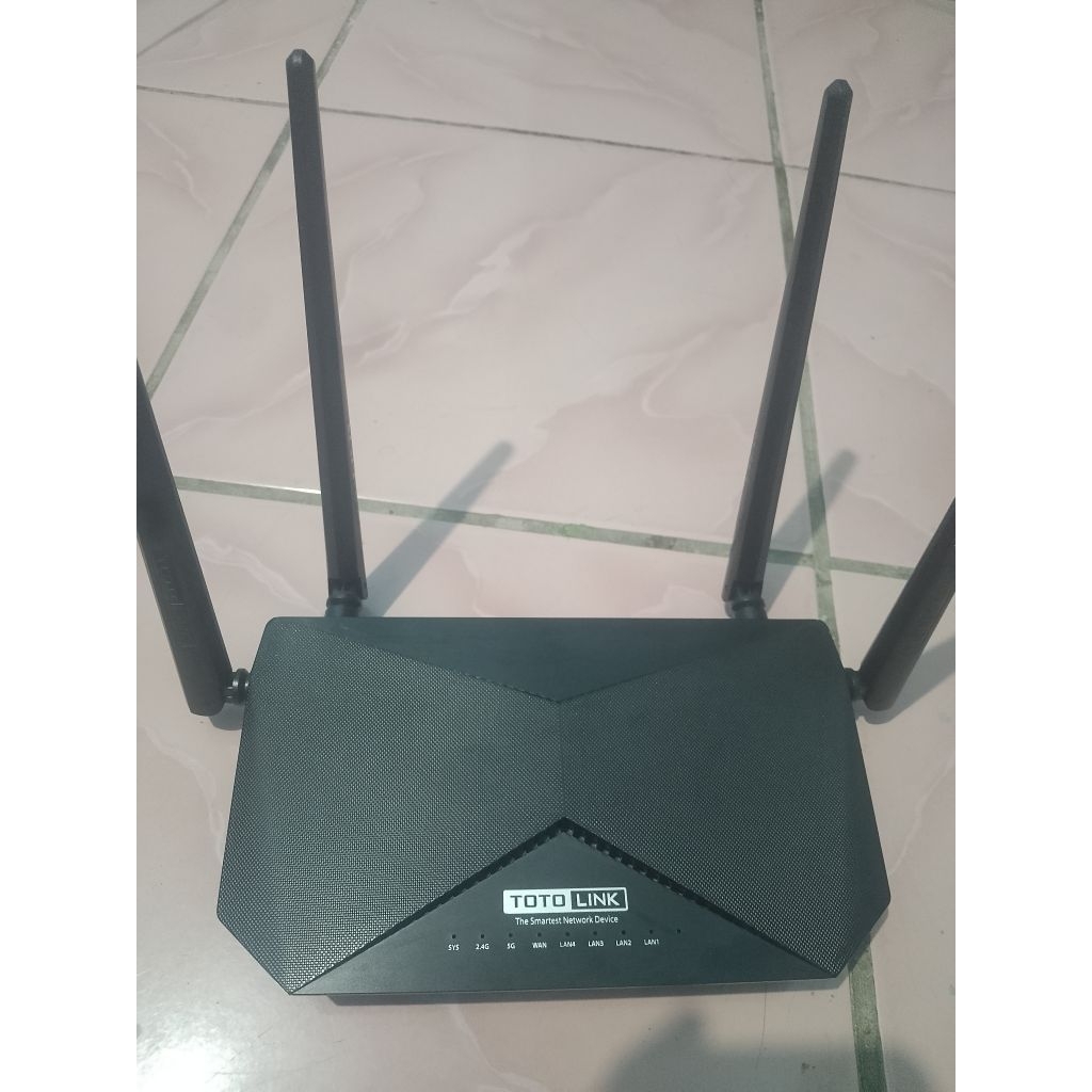 TOTOLINK A3002R AC1200 Wireless Dual Band Gigabit Router