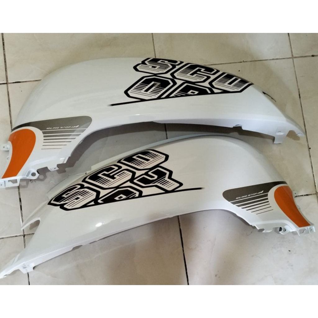 Cover body samping scoopy fi esp putih 2017 set kanan kiri