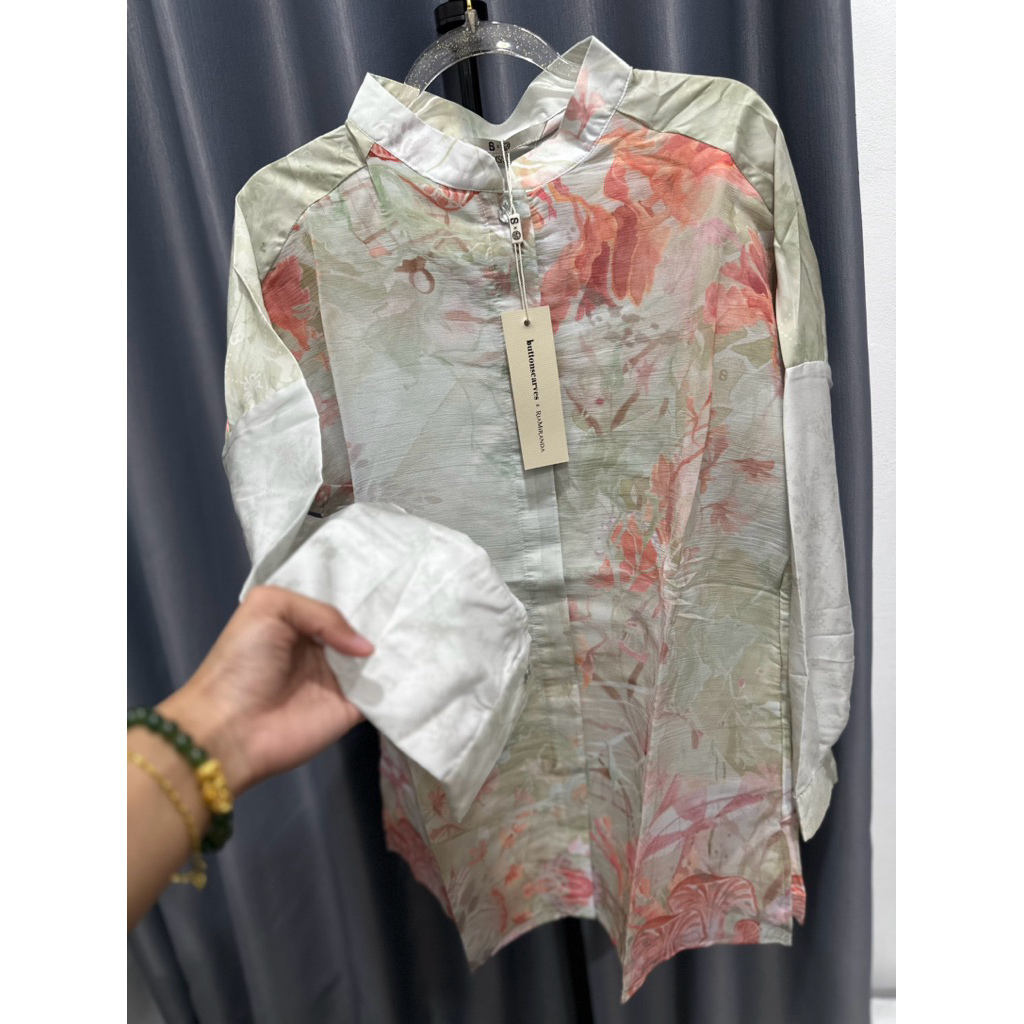 New as is Valvia Top in Jade Green size xs/s Buttonscarves x ria miranda new with tag