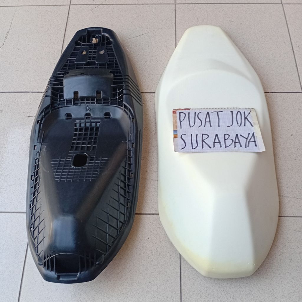 Jok honda VARIO 160 Busa spon original Plastik fiber - sadel motor vario160