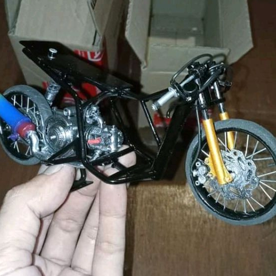 DIECAST MINIATUR MOTOR DRAG BIKE YAMAHA AEROX ALPHA VERSI TERBARU
