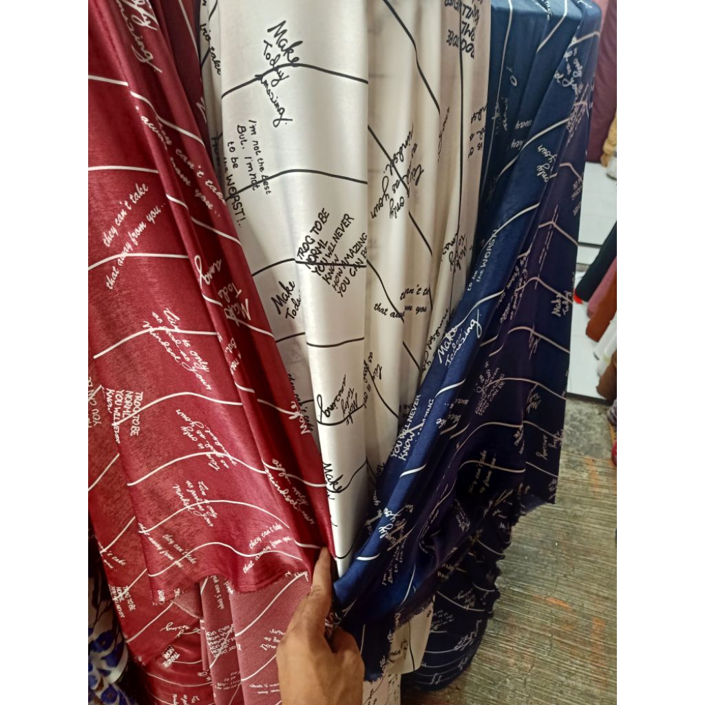 Kain Satin Maxmara motif/harga per setengah meter