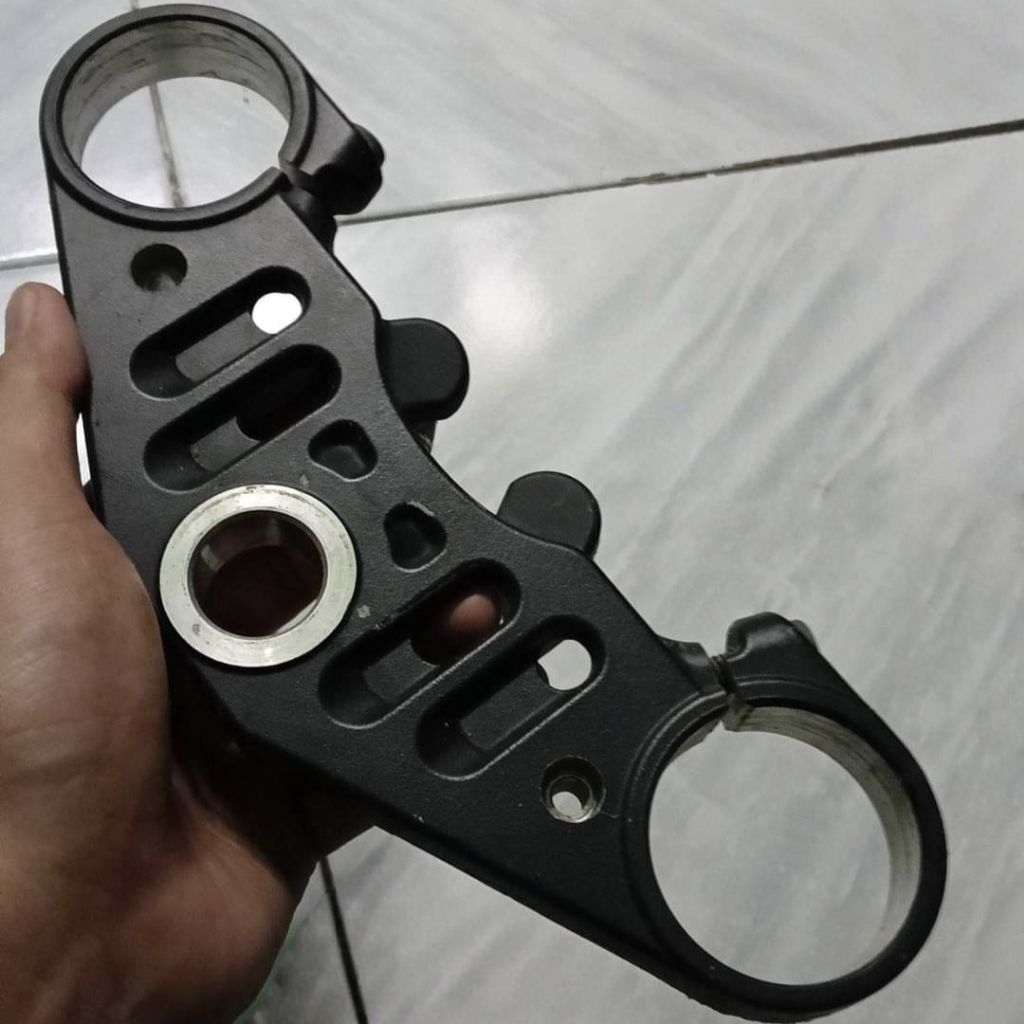 Triple Clamp R15v3 Segitiga atas R15v4 Coneccted segitiga R15v3