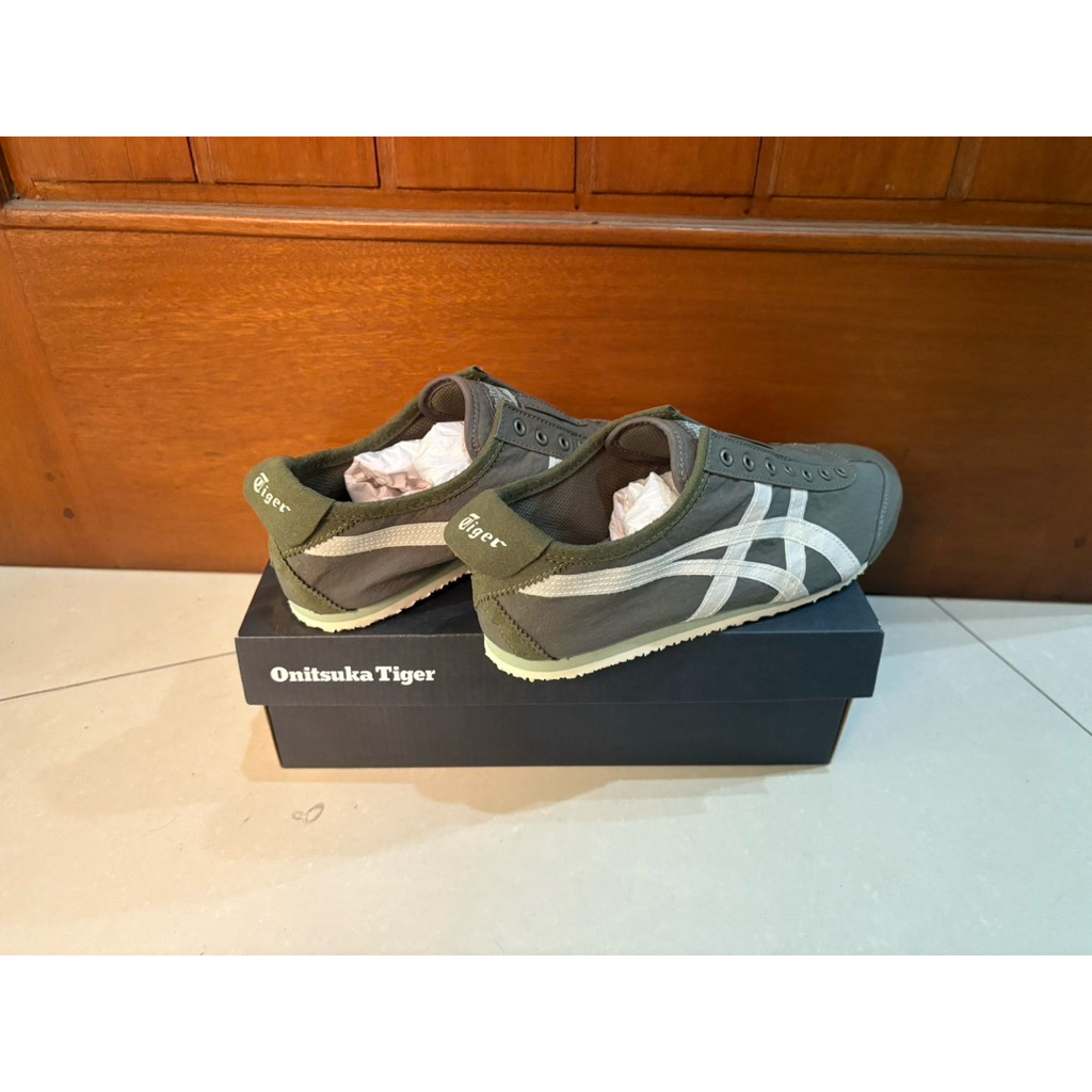Onitsuka Tiger MEXICO 66 SLIP-ON (BNIB) SIZE 40.5 (NEGO) ORIGINAL