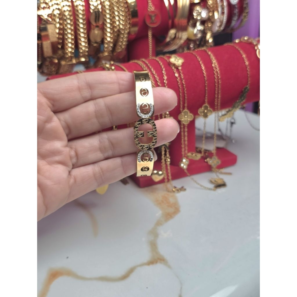 GELANG TITANIUM DIOR  PERMATA PUTIH  ELEGAN DAN MEWAH  ANTI KARAT