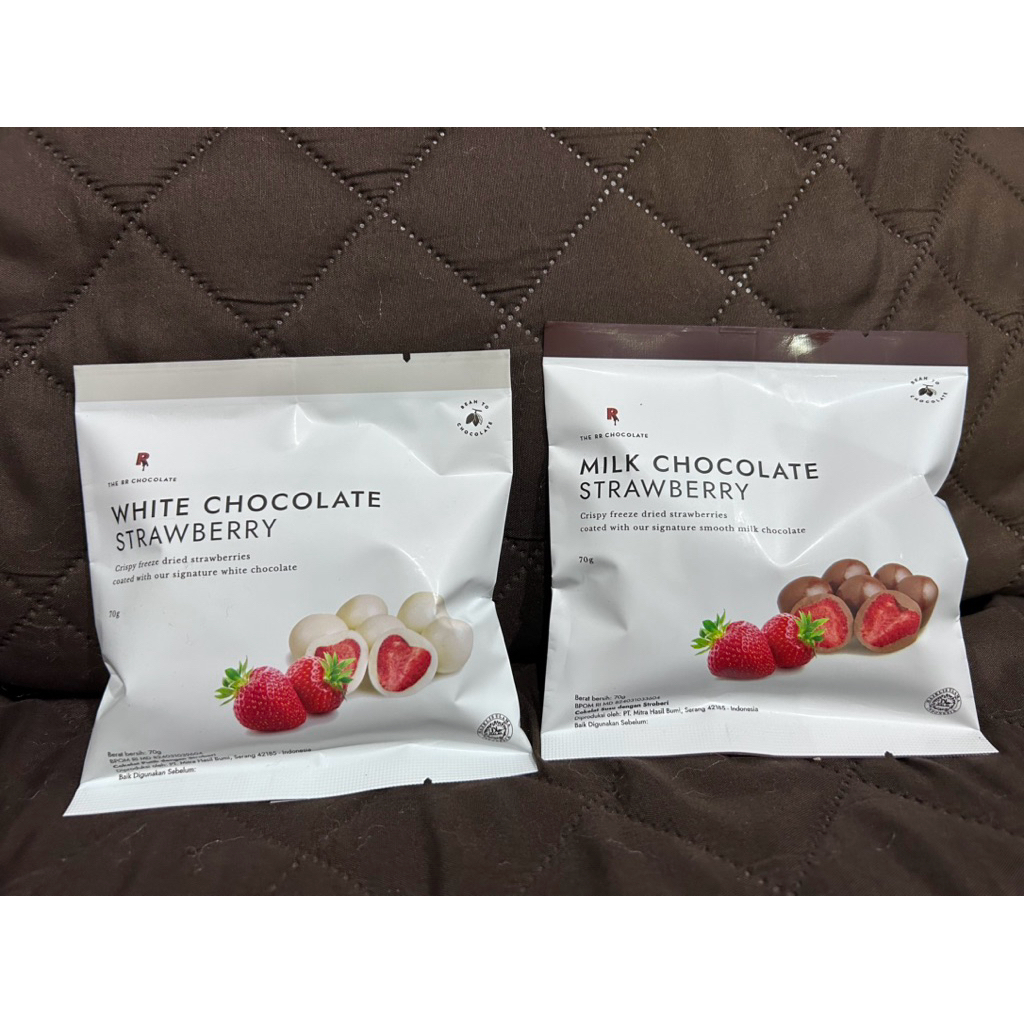 

The RR Chocolate, milk chocolate/white chocolate strawberry