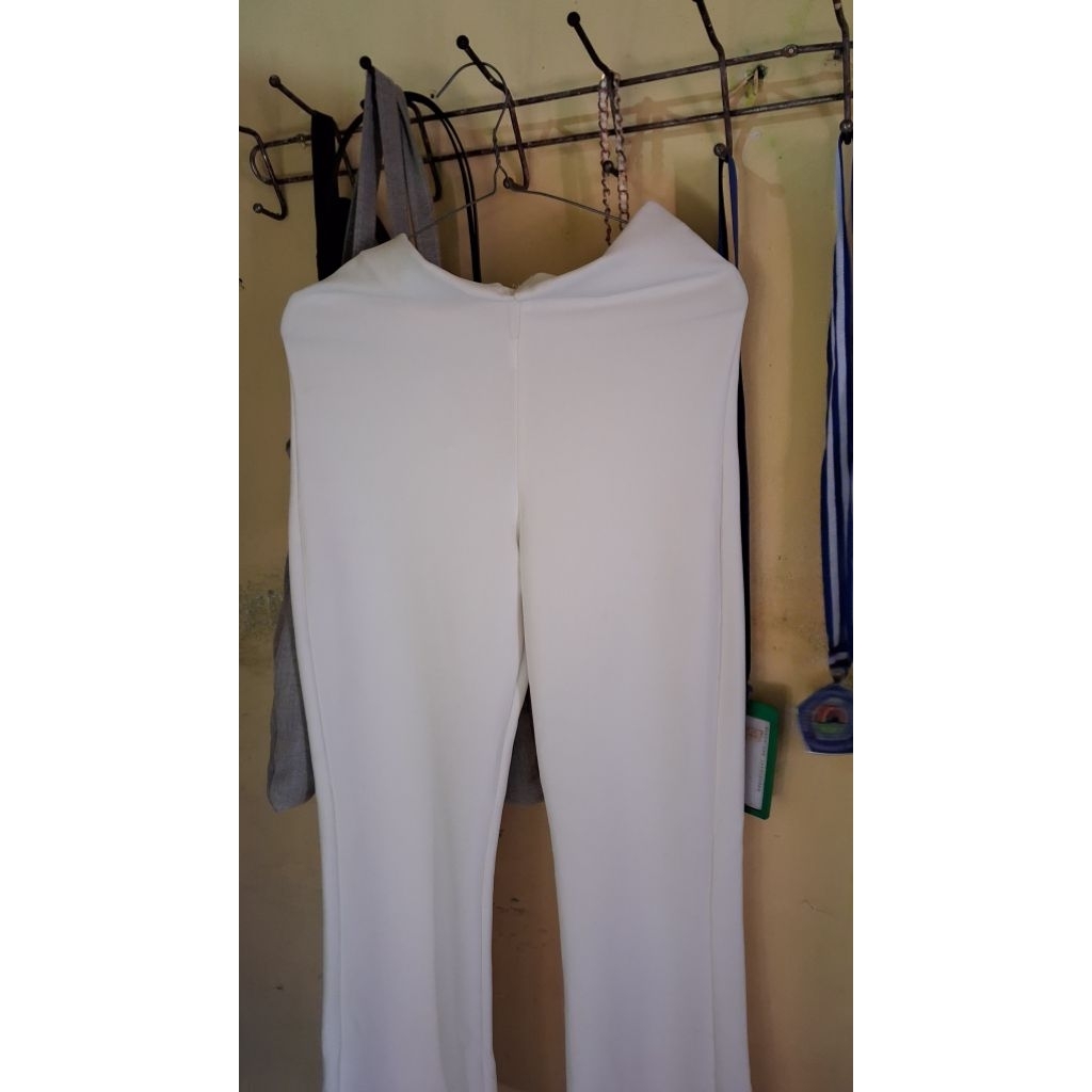 Celana Cutbray scuba warna putih