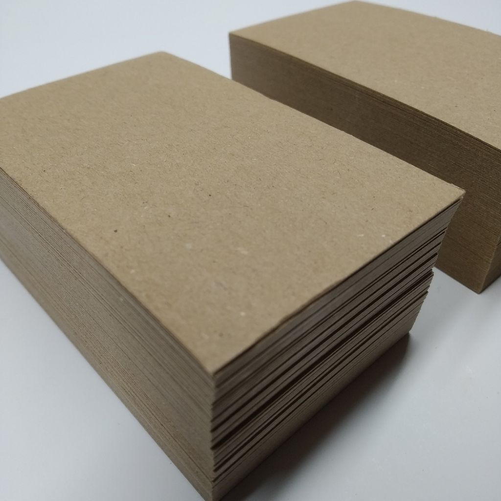 

Kartu Nama, Name Tag Coklat, Polos, Kertas Kraft Liner 350, uk. 9x5cm