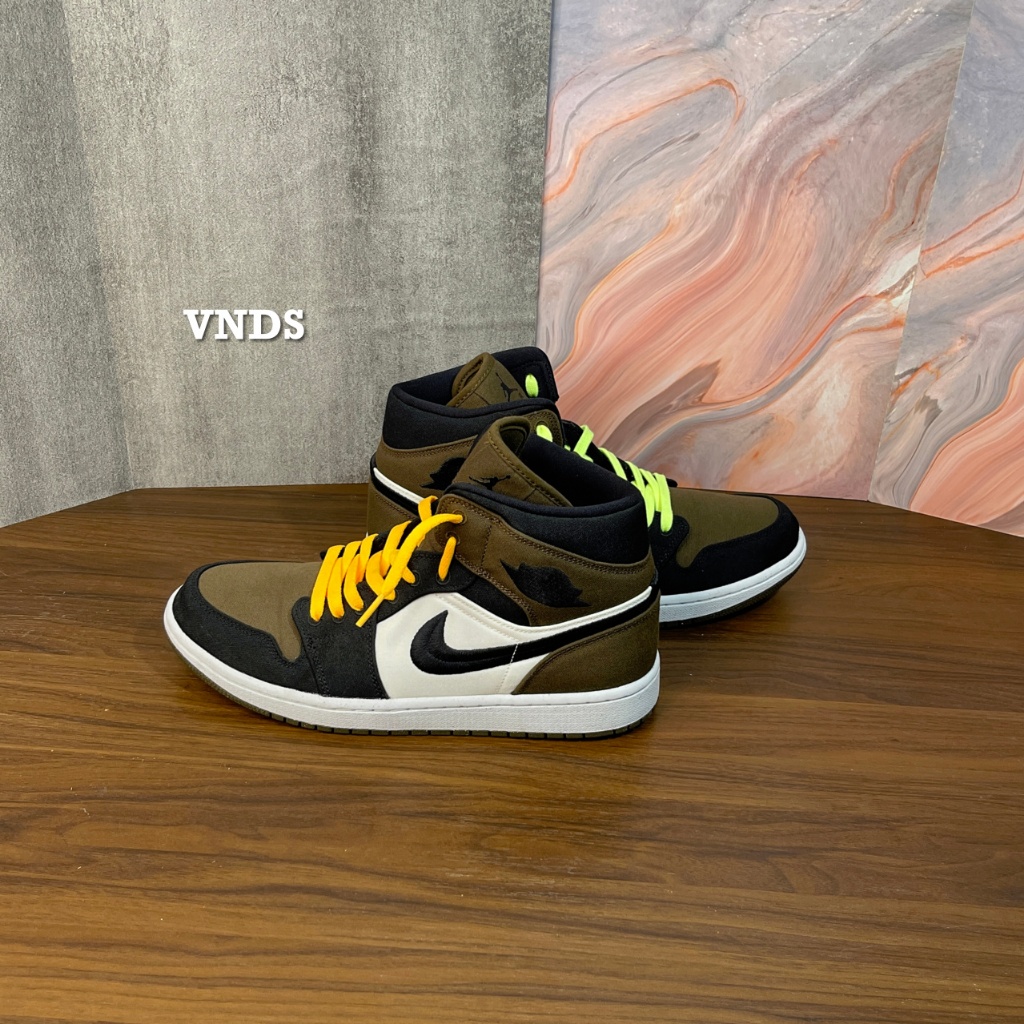 VNDS AIR JORDAN 1 MID OLIVE TOE, SZ 44