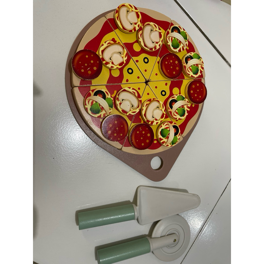 wooden toys pizza preloved. mainan pizza potong kayu preloved