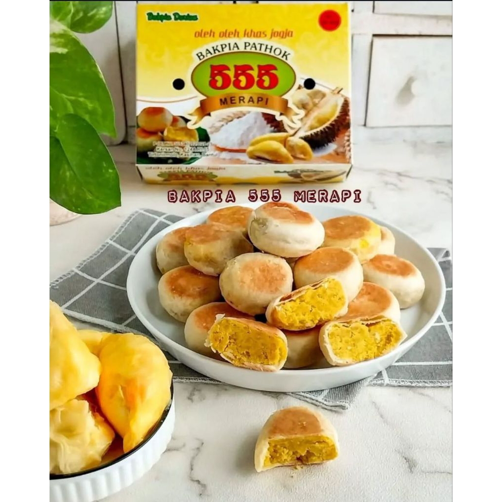 BAKPIA KERING BAKPIA PATHOK 555 JOGJA OLEH-OLEH KHAS JOGJA