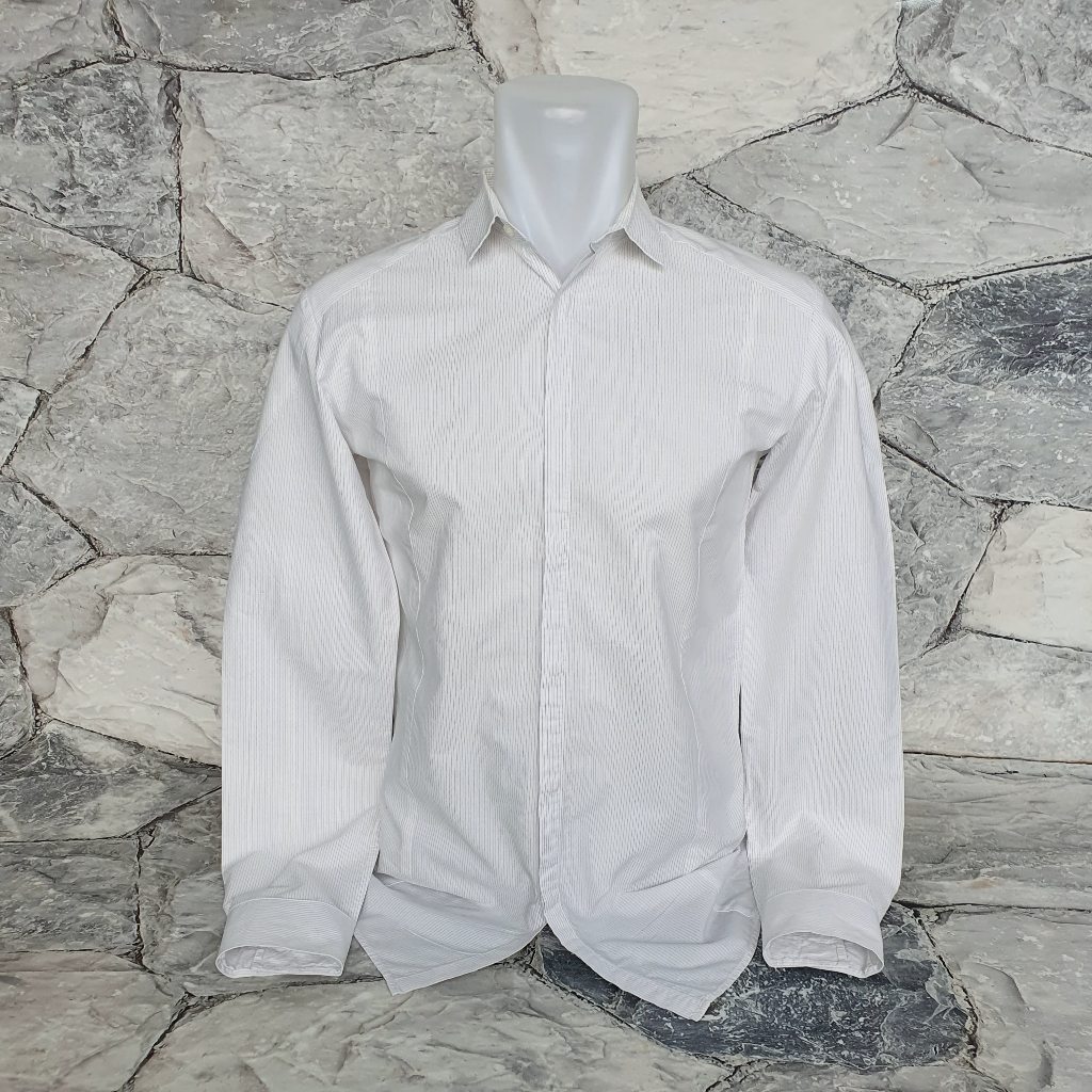 Baju Kemeja Panjang HUGO BOSS Red - Size S / LD 49 cm - Original - Second