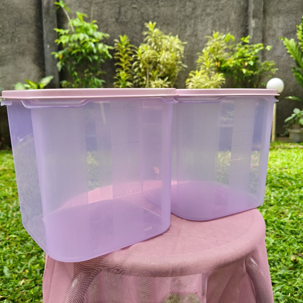 Agemaru kitchen square / Valdio Moorlife