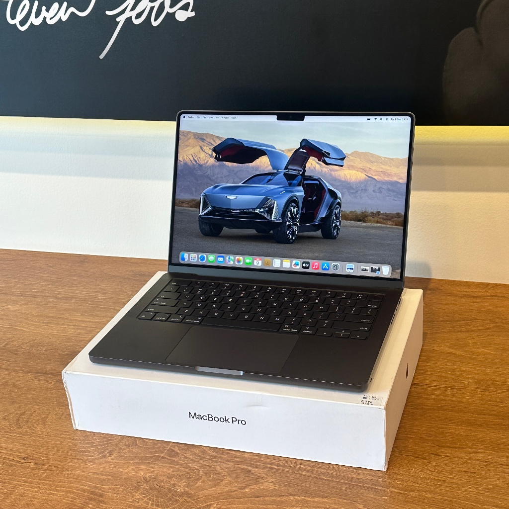 MacBook Pro M3 Pro 2023 14 inch | RAM 18 GB | SSD 1 TB | SECOND