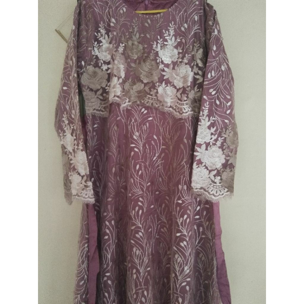 gamis tile bordir