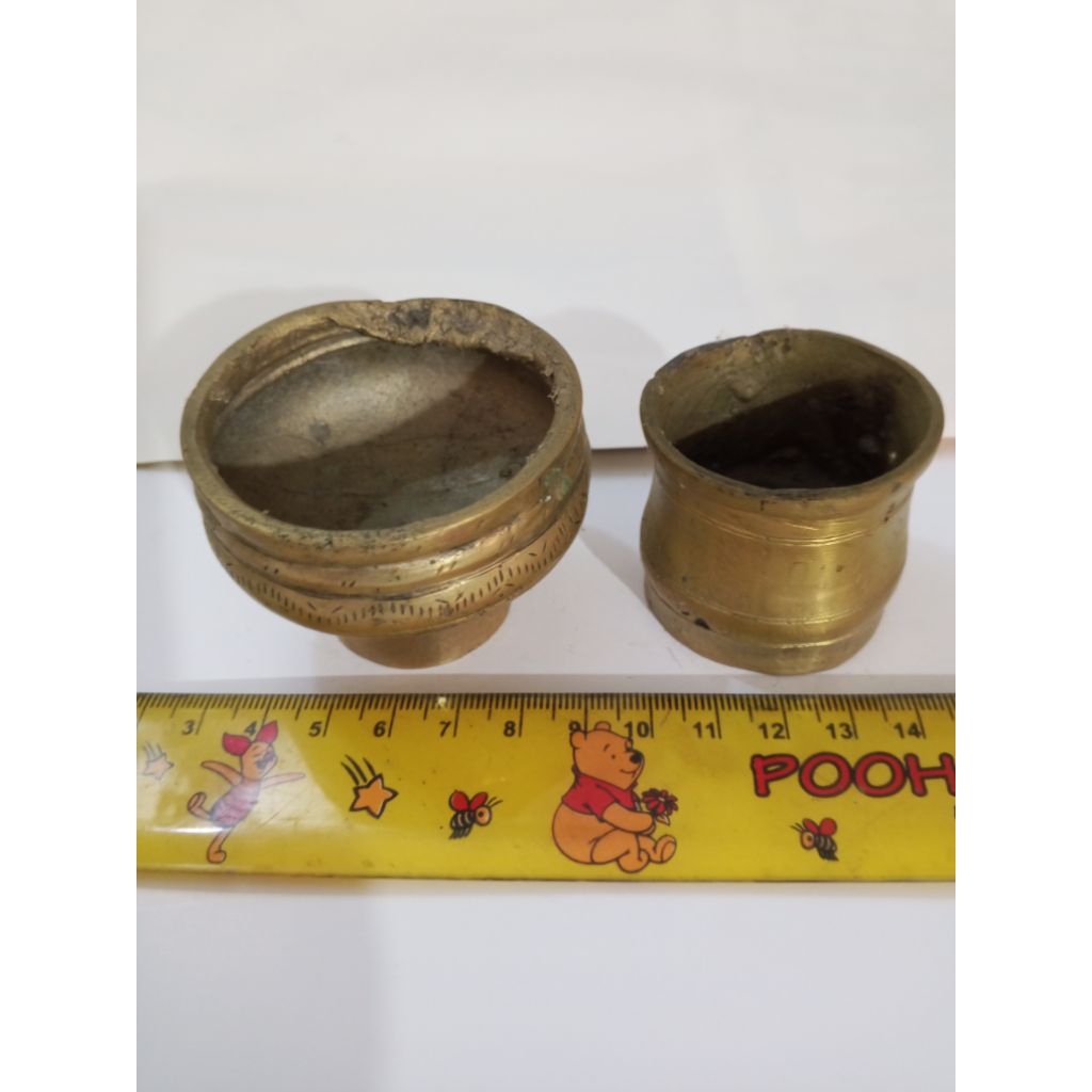 sepasang hiasan Kuningan jadul/ kuno