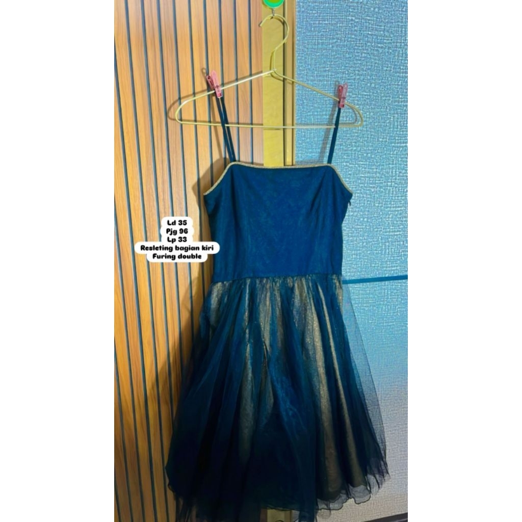 preloved gaun mewah remaja