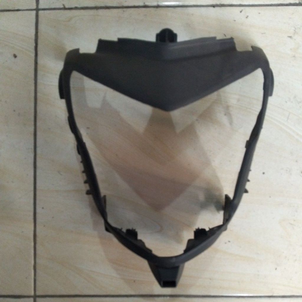 Batok lampu depan honda cb 150 r