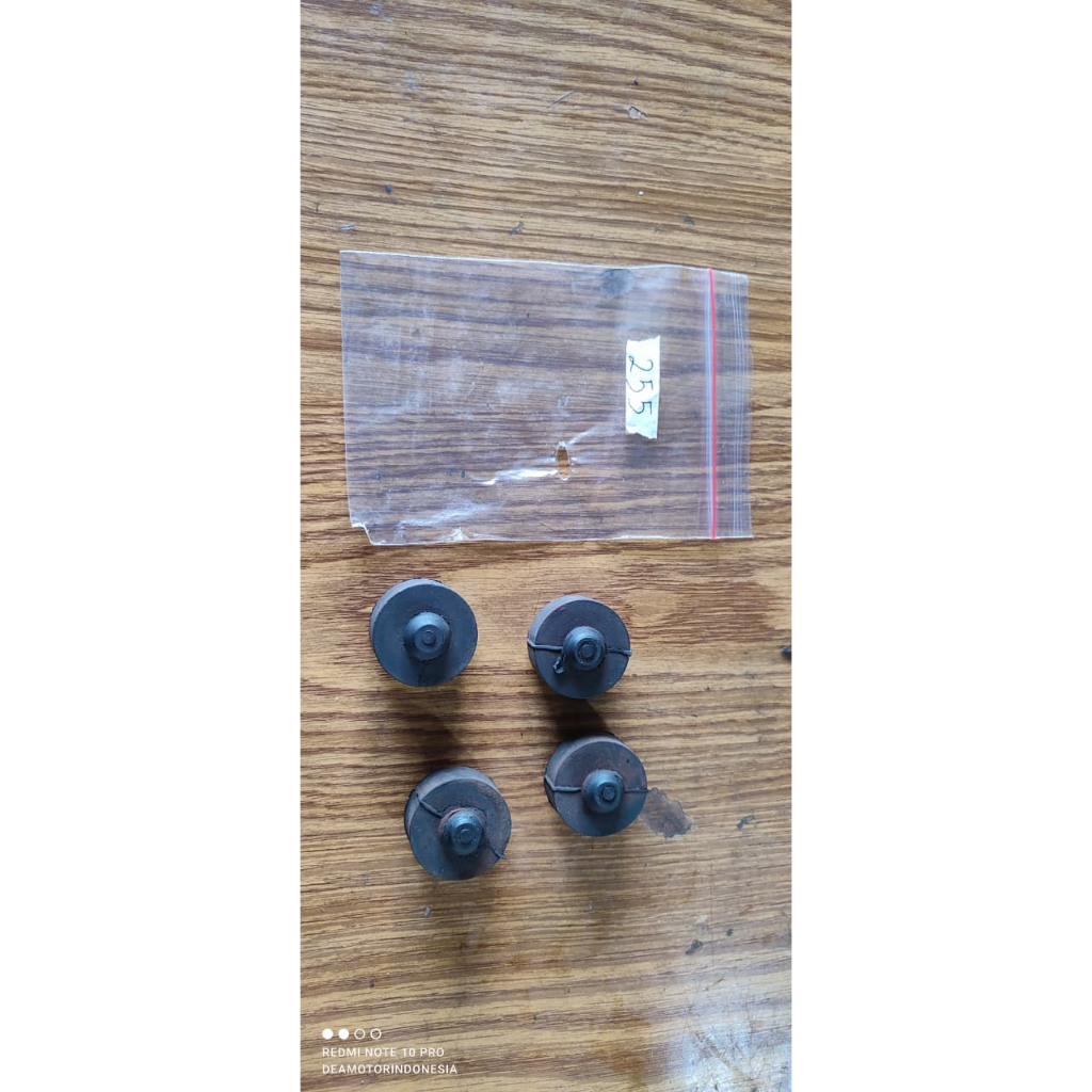 karet ganjal jok // karet bantalan jok // karet jok // 255