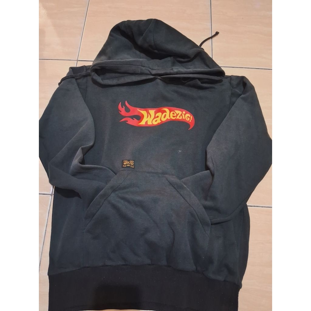 hoodie wadezig