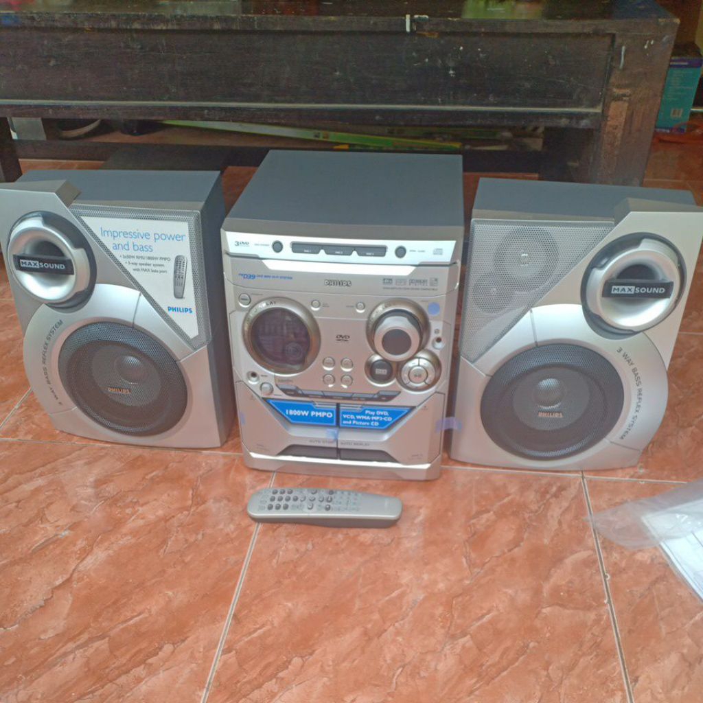 Tape Compo Karaoke PHILIPS DVD / CD 3 Disc 1.800 WATT