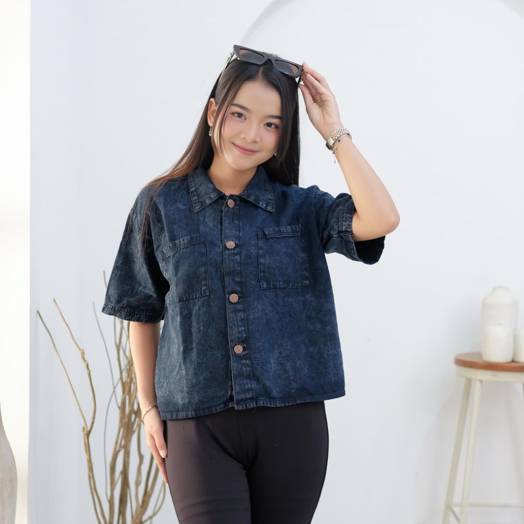 Kemeja Denim Wanita Oversize Casual | Kemeja Jeans Cewek Lengan Pendek Leher V Outer Korean Style