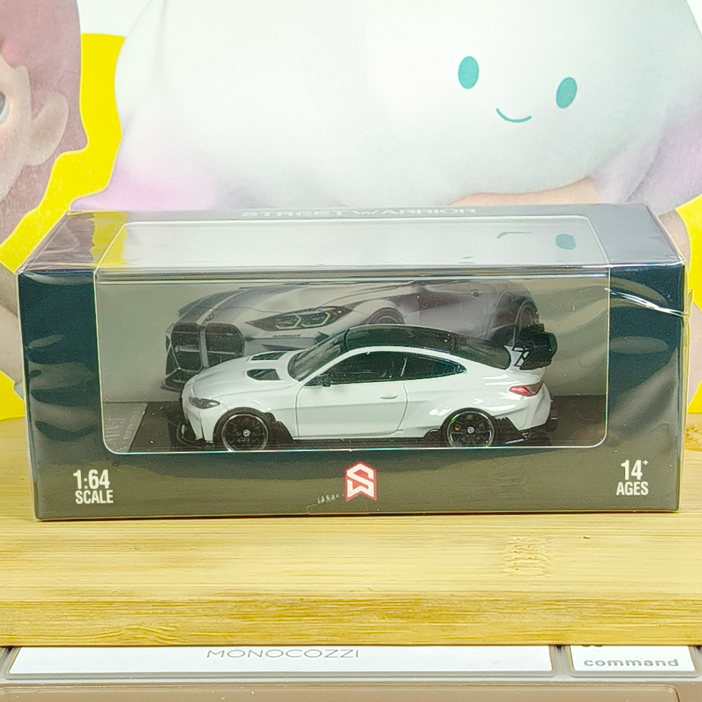 Street Weapon BMW M4 G82 white 1 of 499 diecast 1 64