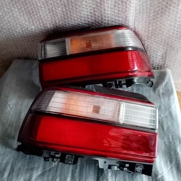 Stoplamp lampu belakang great corolla 1994