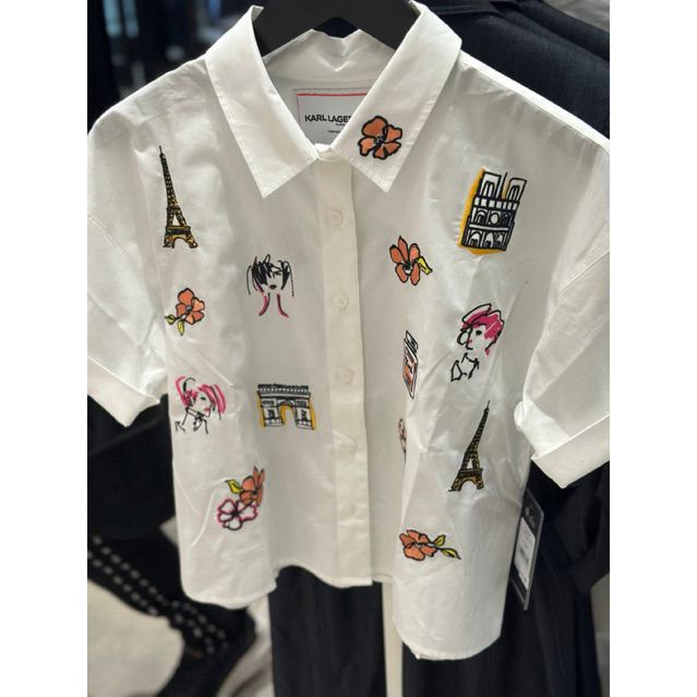 KEMEJA PENDEK WANITA KARL LAGERFELD MULTI LOGO PIN WHITE SHIRT