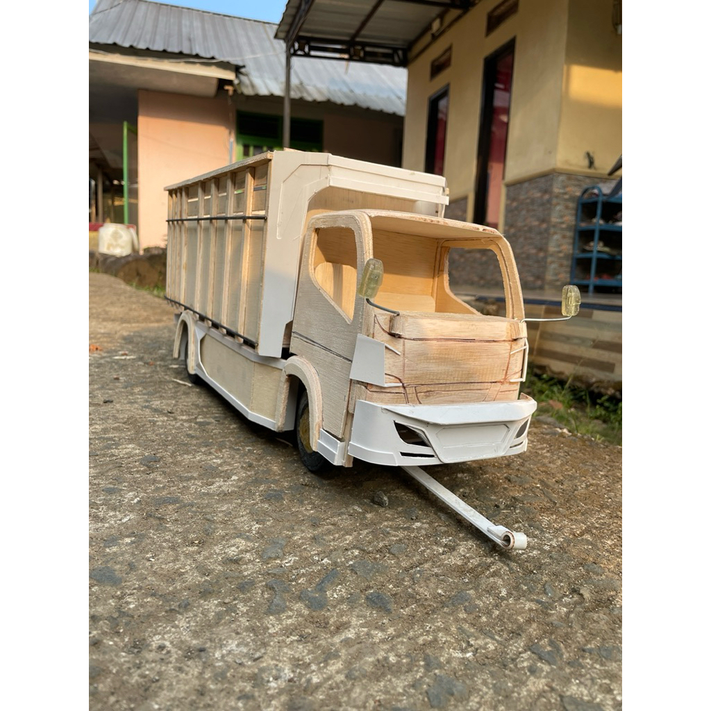 Miniatur truk canter skala 14 full buka/miniatur truk canter/miniatur truk /miniatur truk mbois