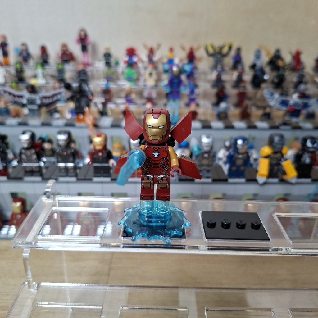 Lego Minifigure Iron Man - Mark 85 Armor, Large Helmet Visor, Wings SH0824