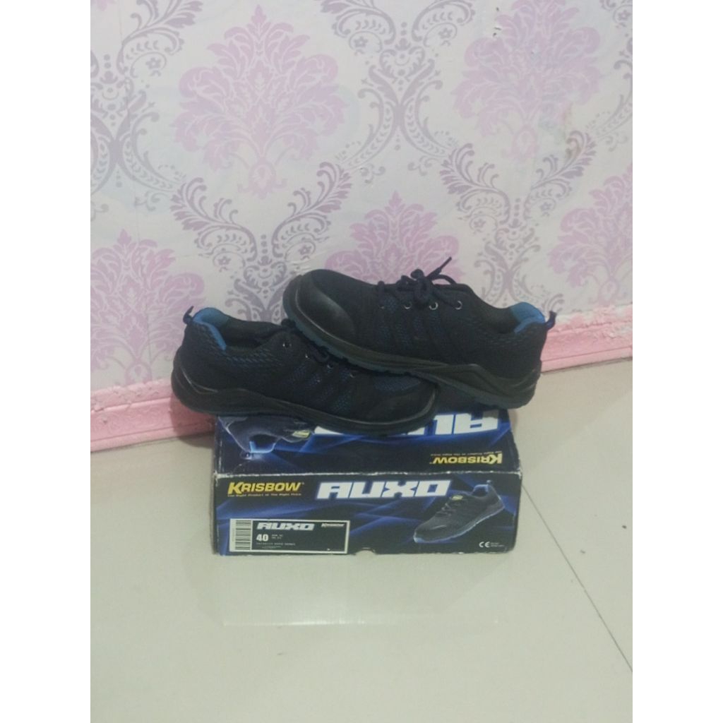 sepatu safety krisbow pria