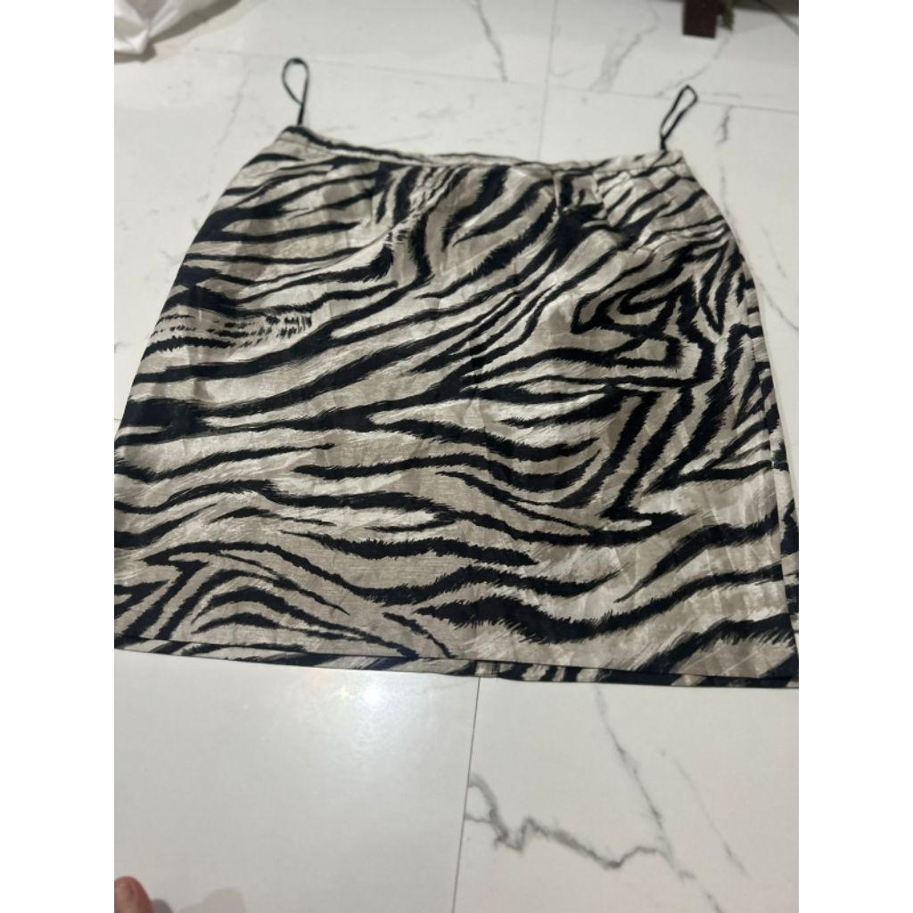 Rok skirt masih baru sisa export Size L ke XL