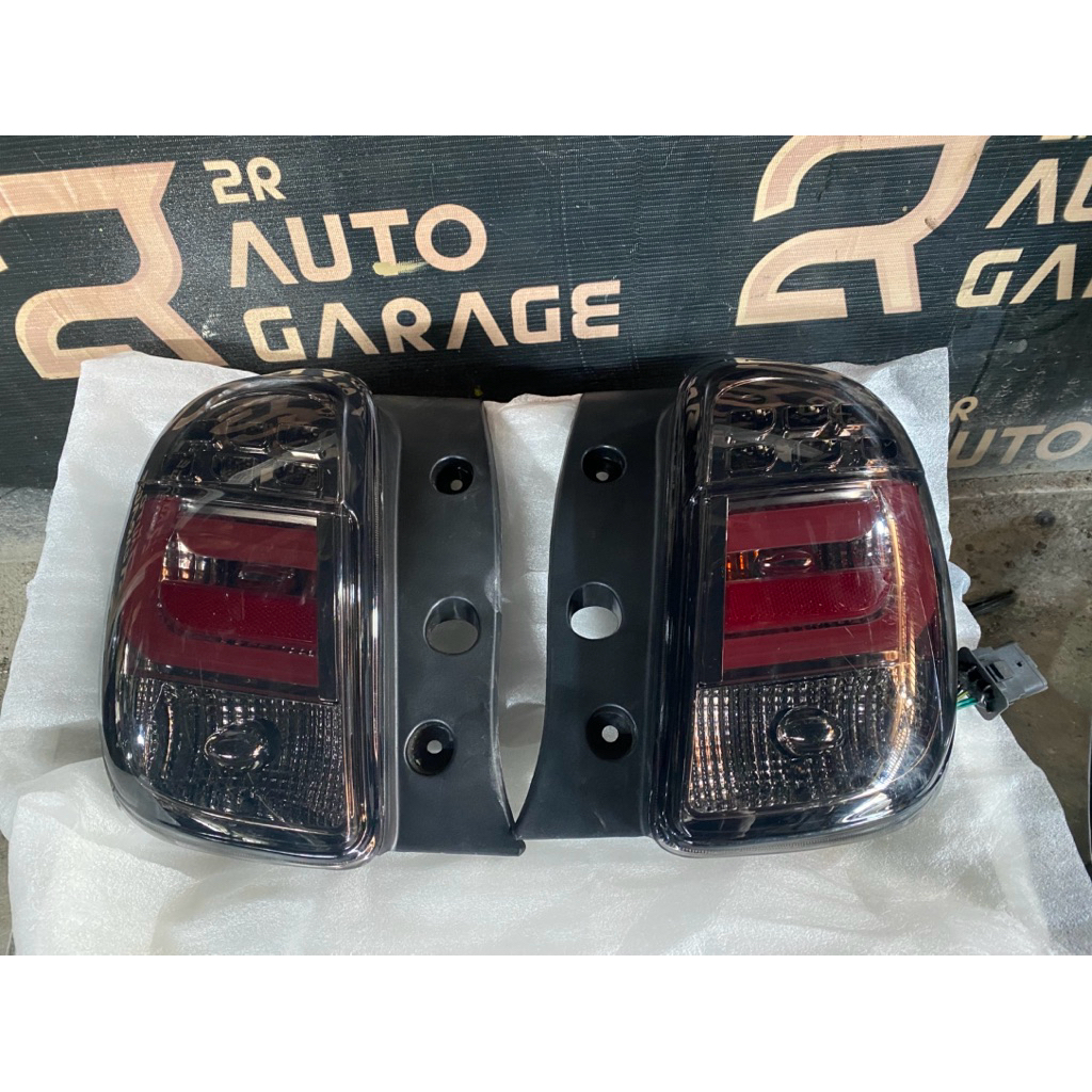 Stoplamp lampu belakang nissan march