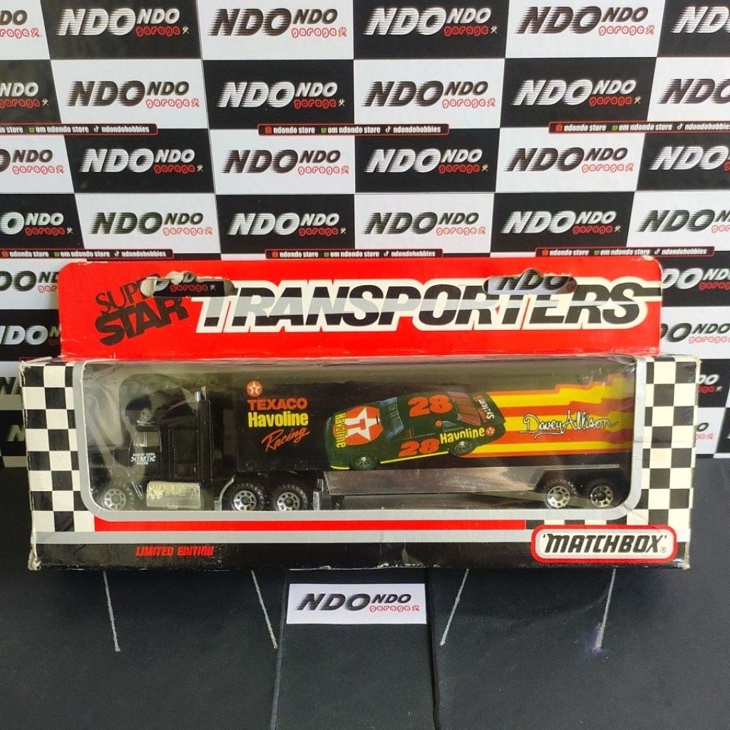 Matchbox Super Star Transporters Nascar Texaco Havoline Racing Team #28 Davey Allison
