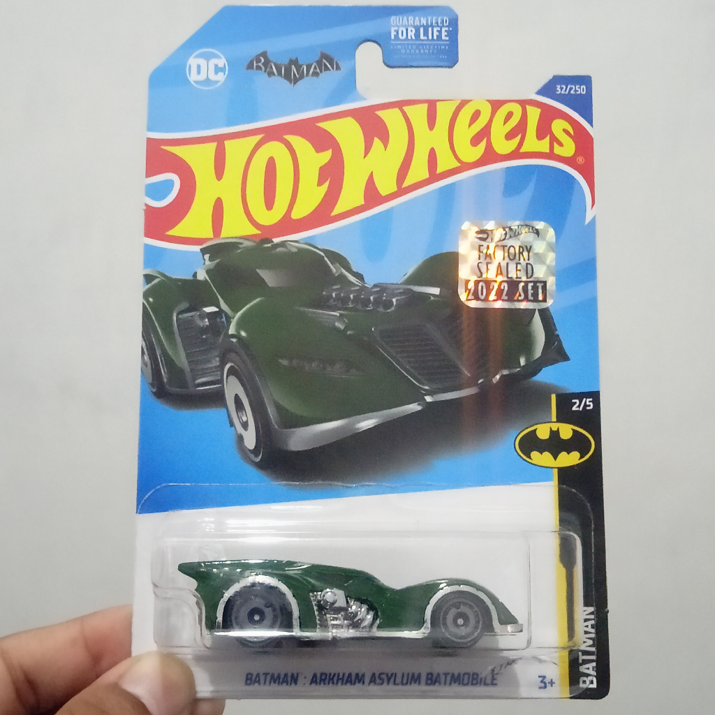 Hot Wheels Batman - Arkham Asylum Batmobile Diecast mobil
