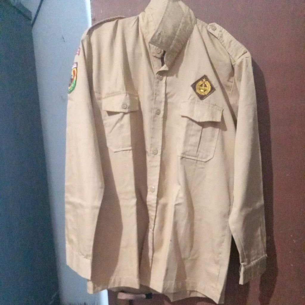 PRELOVED seragam sekolah putih Pramuka SMA perempuan